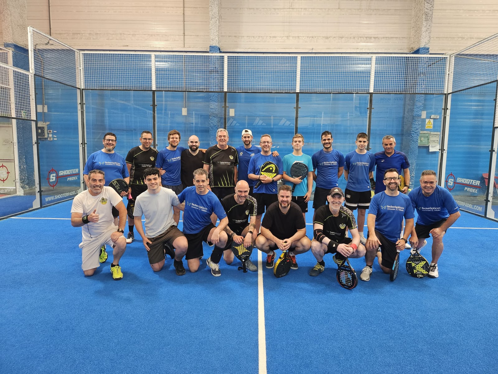 LEONES Y HUEVONES
